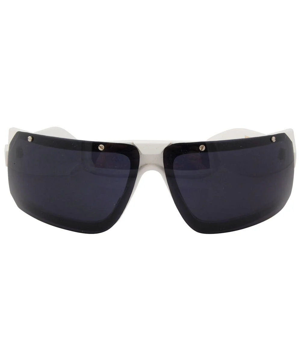 Chic Radiance Enhance Your Look with Trendy Glasses