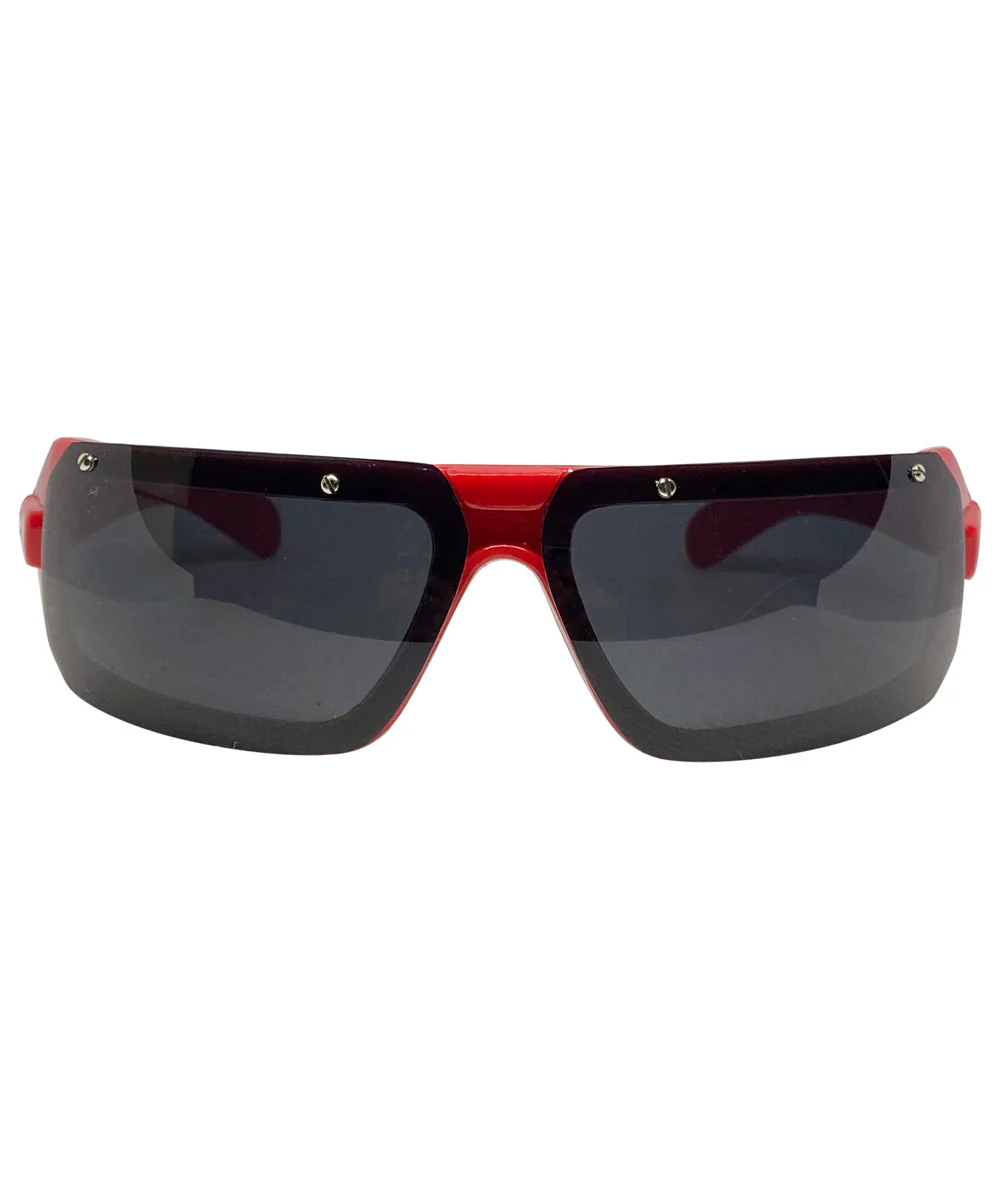 Chic Radiance Enhance Your Look with Trendy Glasses